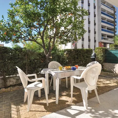 1 Bedroom Awesome In